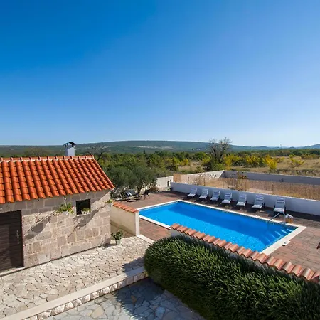 Willa Marijana Konjevrate